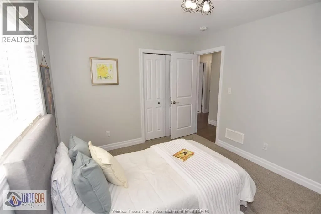 48 KINGSBRIDGE DRIVE