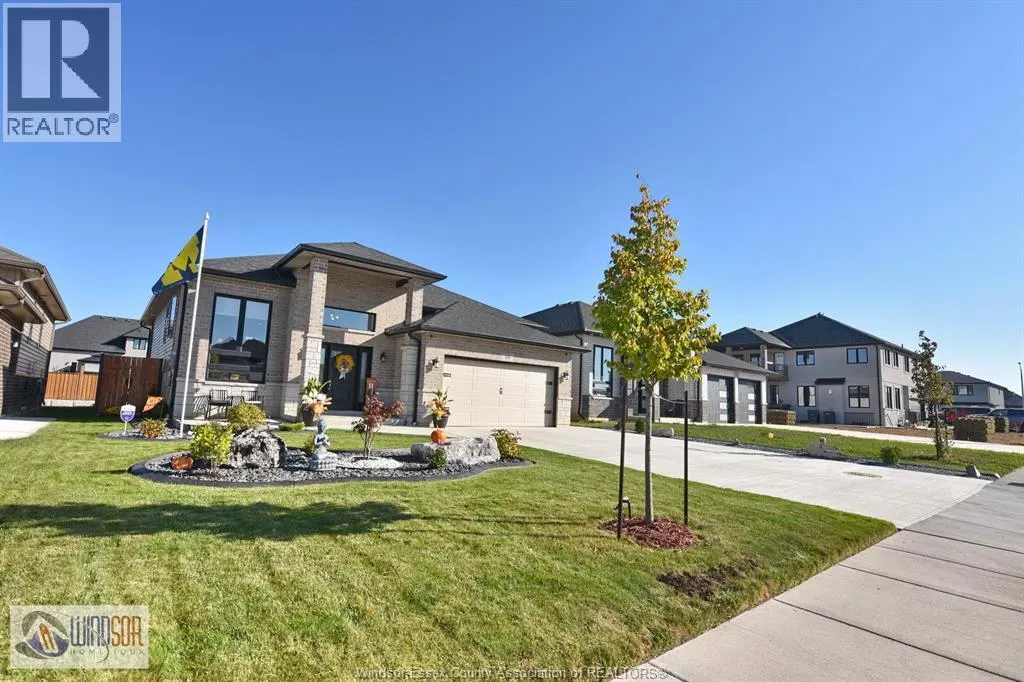 48 KINGSBRIDGE DRIVE