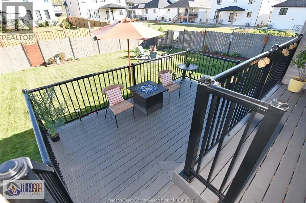48 KINGSBRIDGE DRIVE