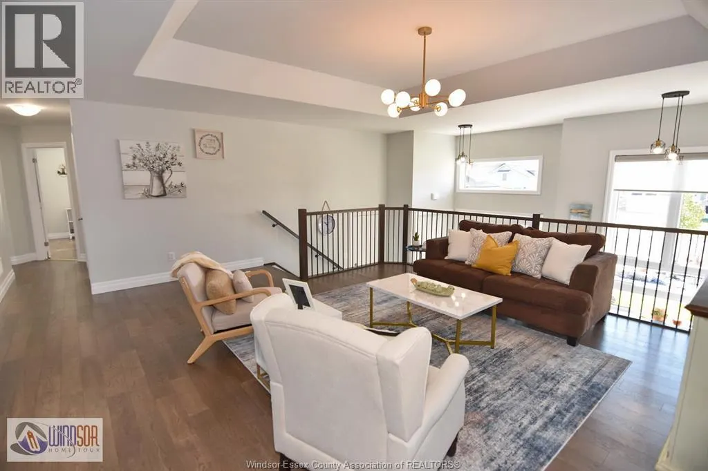 48 KINGSBRIDGE DRIVE