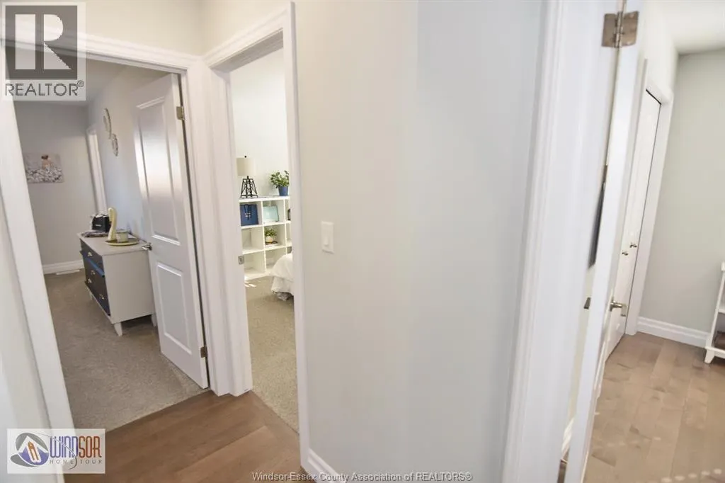 48 KINGSBRIDGE DRIVE