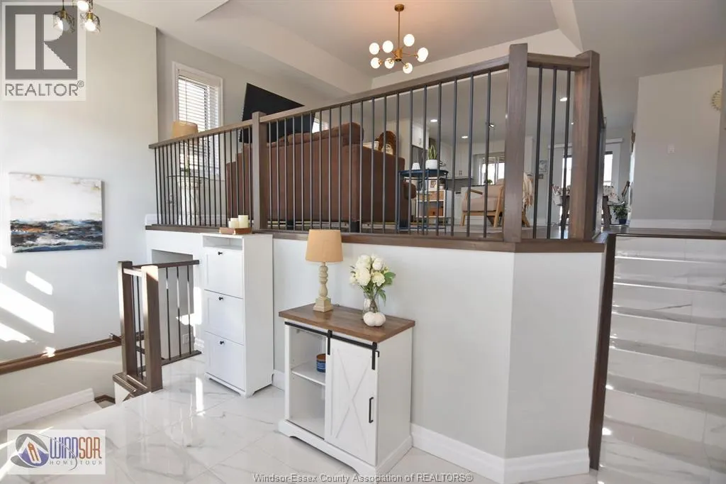48 KINGSBRIDGE DRIVE