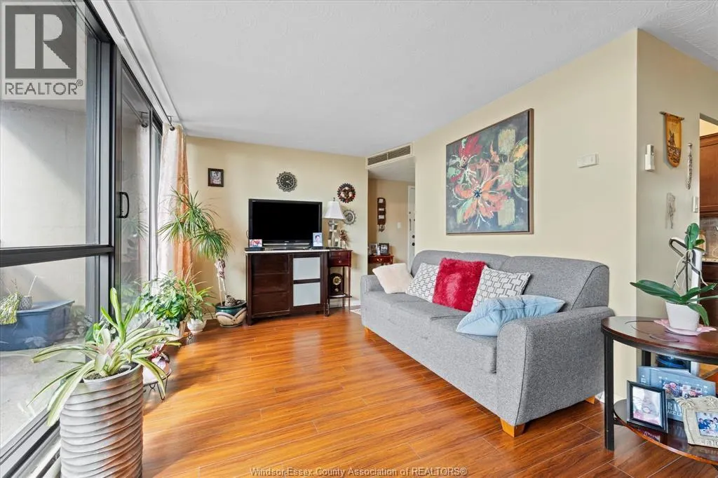 111 Riverside Dr East Unit# 1007