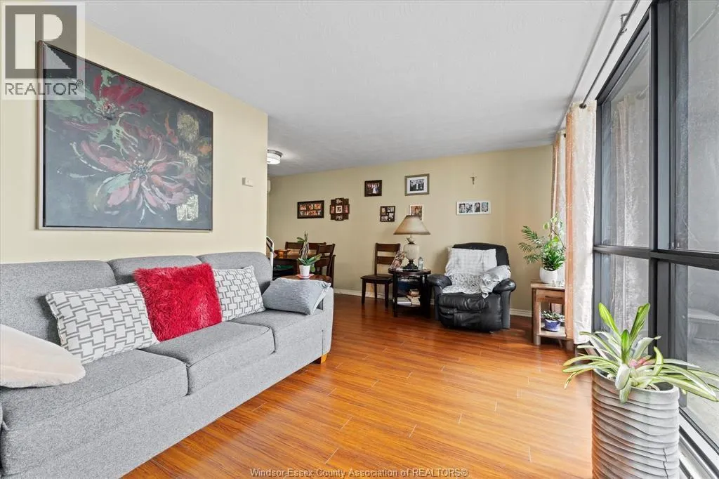 111 Riverside Dr East Unit# 1007