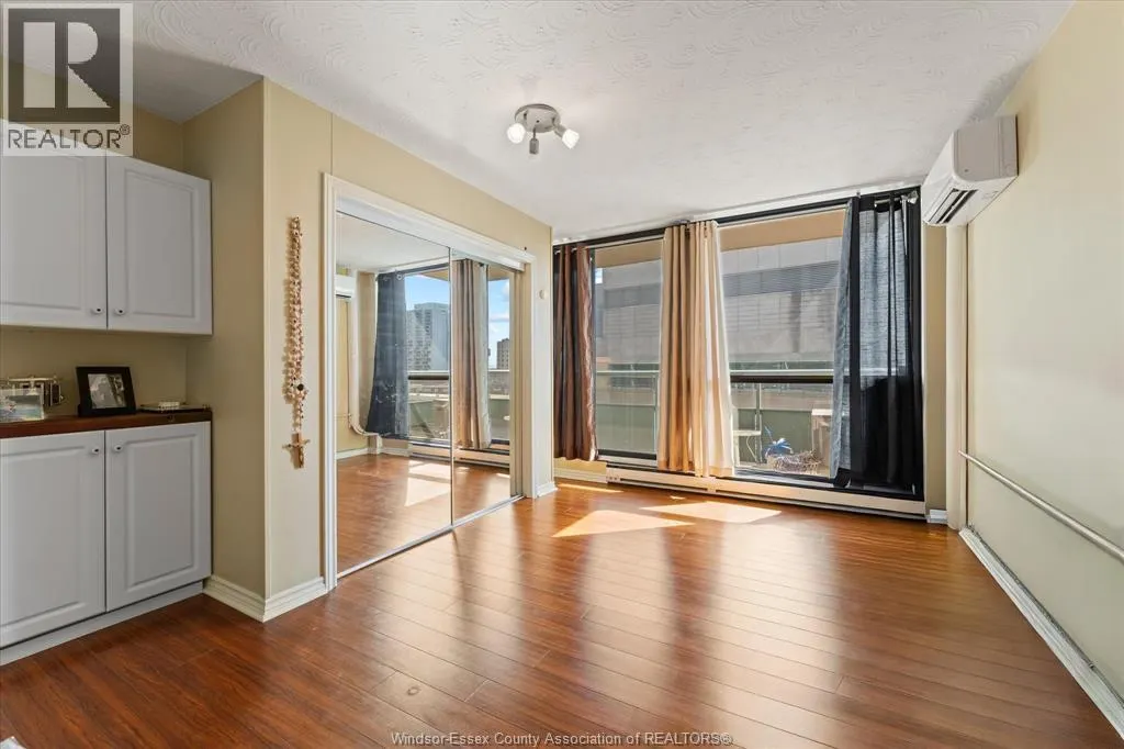 111 Riverside Dr East Unit# 1007