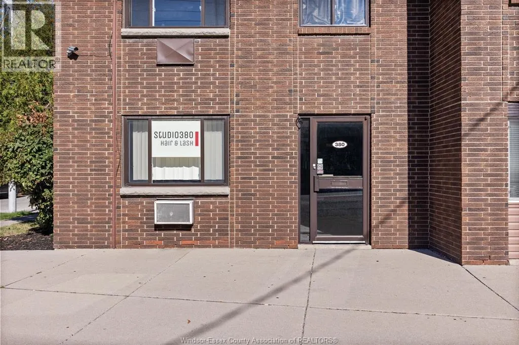 380 TECUMSEH ROAD West