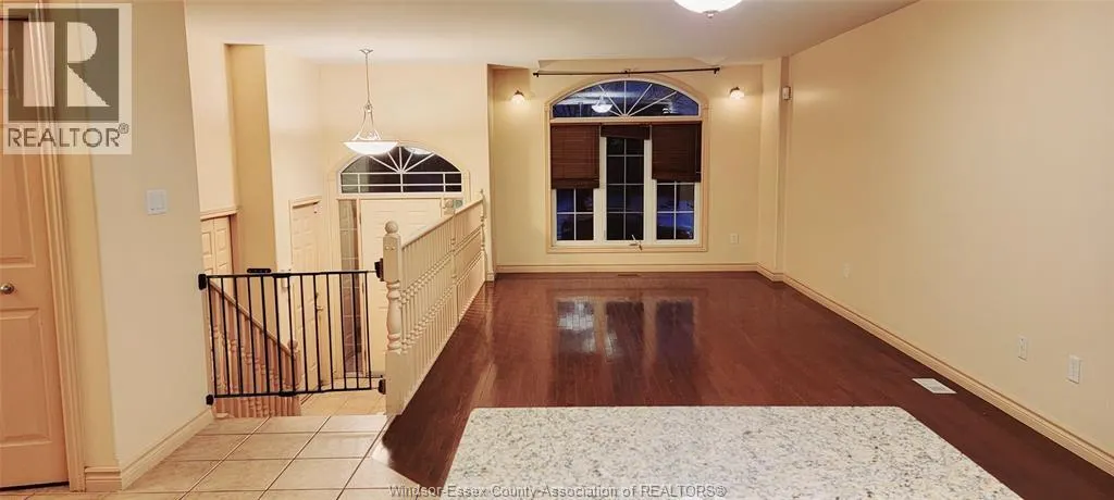 4628 FONTANA