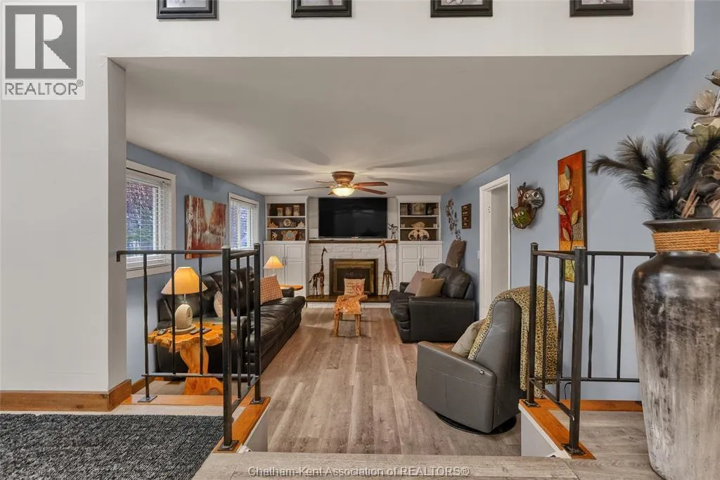 12 DONALDA DRIVE