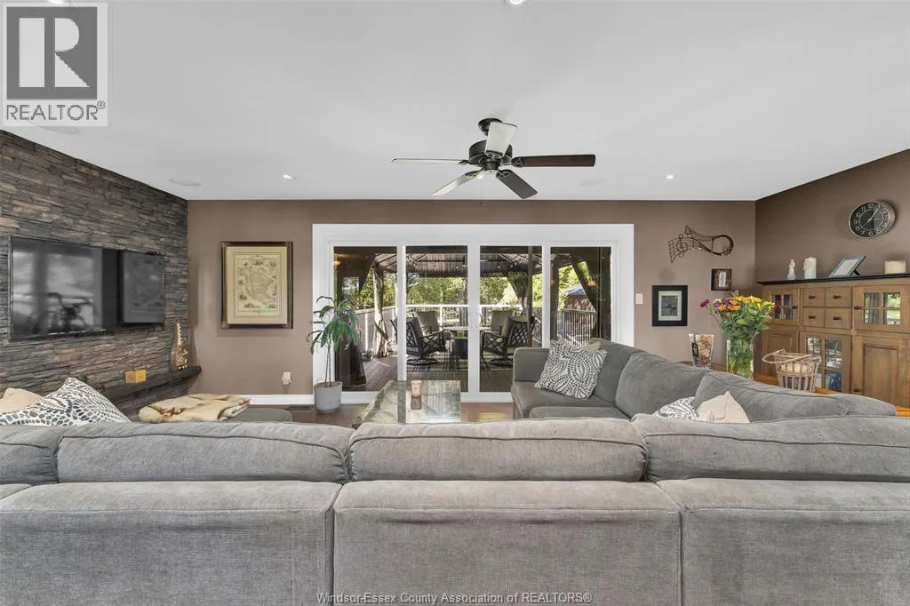7624 County Rd 18