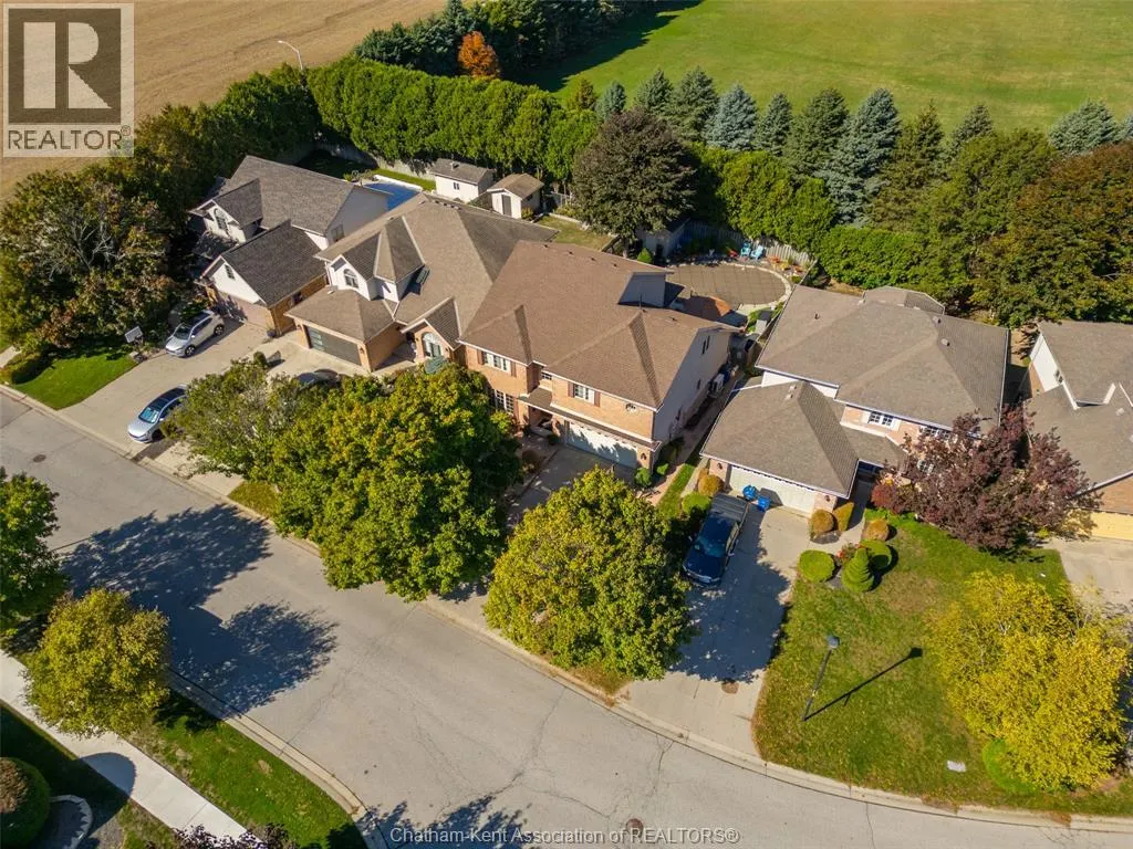 13 Hedge Maple Path