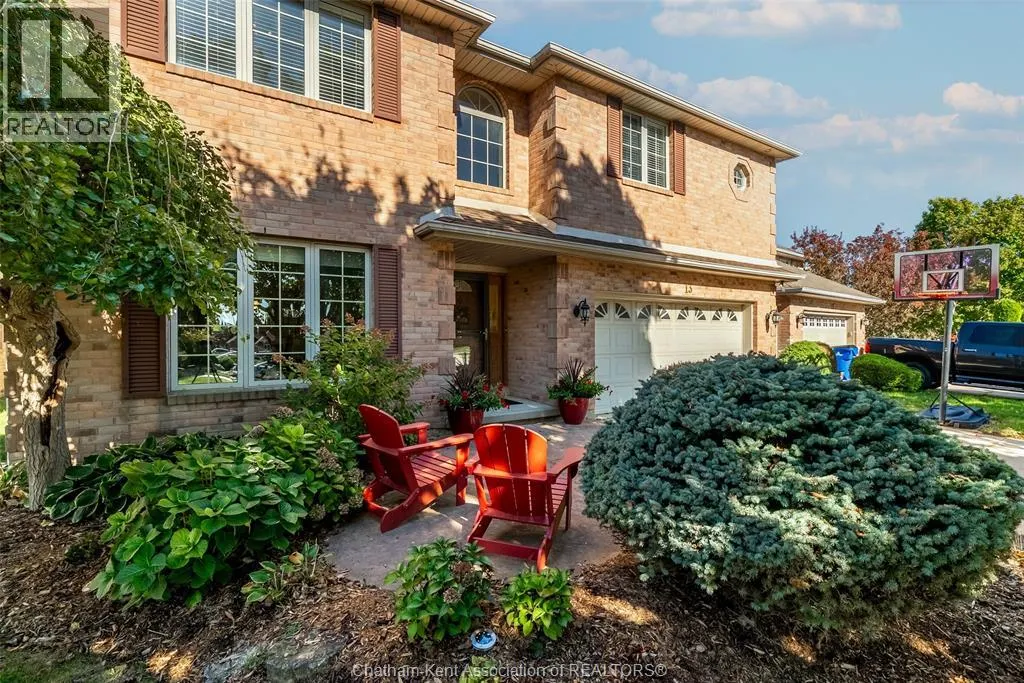13 Hedge Maple Path