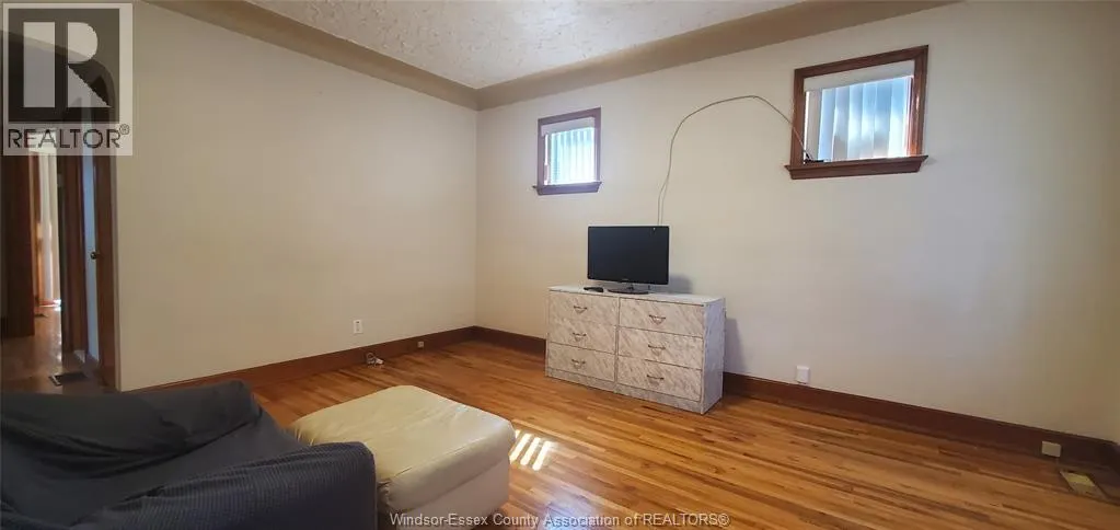 1059 SHEPHERD STREET Unit# MAIN