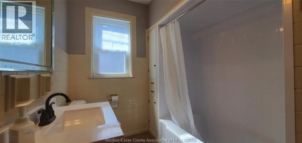 1059 SHEPHERD STREET Unit# MAIN