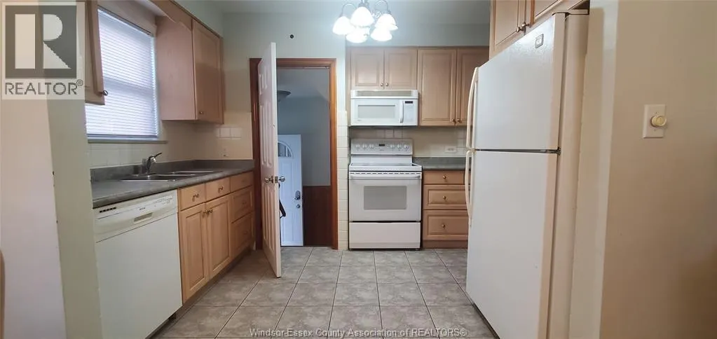 1059 SHEPHERD STREET Unit# MAIN