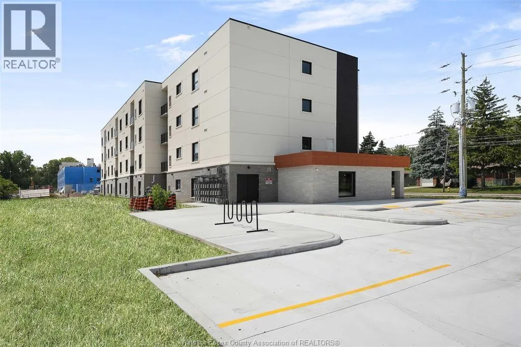 755 GRAND MARAIS Unit# 102