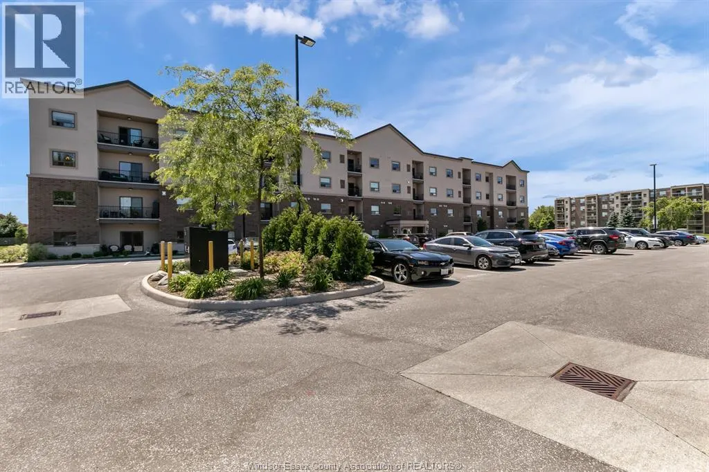 8475 WYANDOTTE East Unit# 407