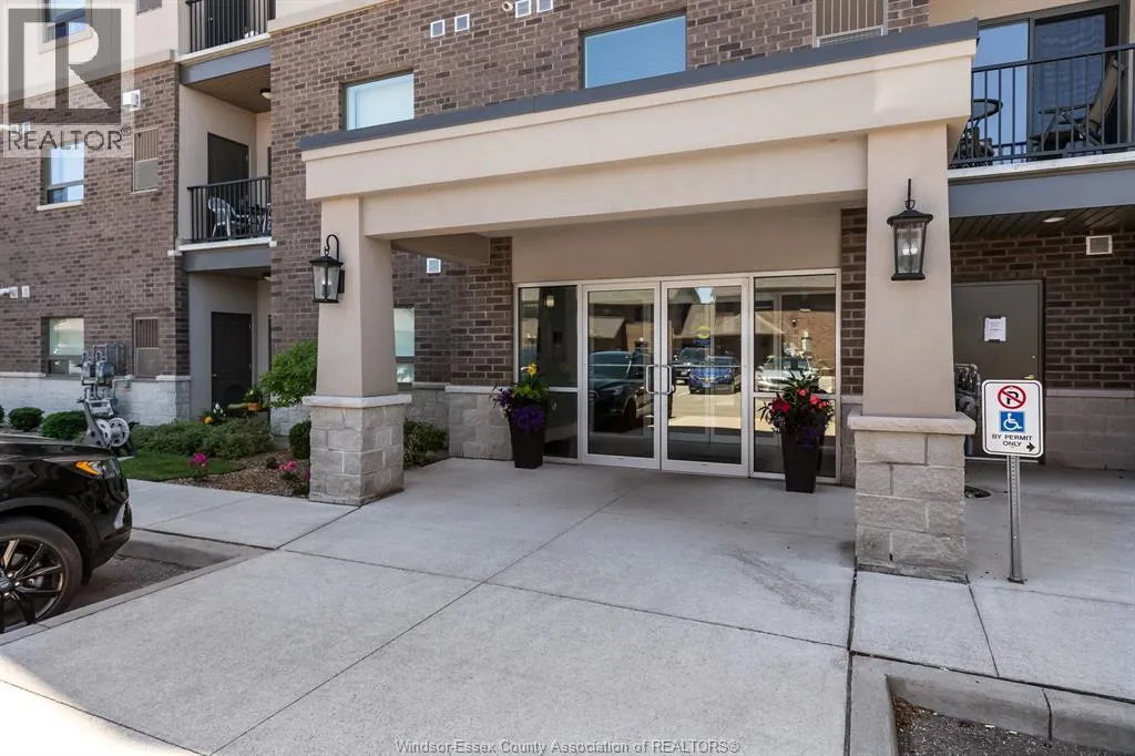 8475 WYANDOTTE East Unit# 407