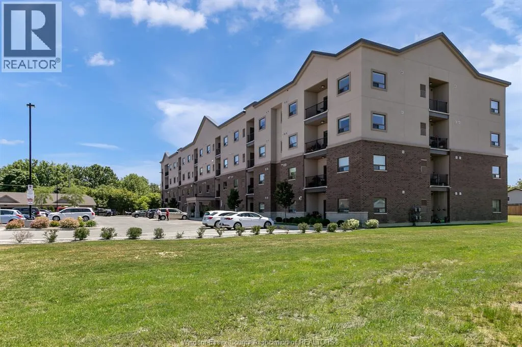 8475 WYANDOTTE East Unit# 407