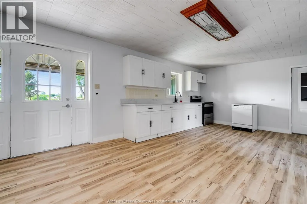 10350 Richardson Sideroad