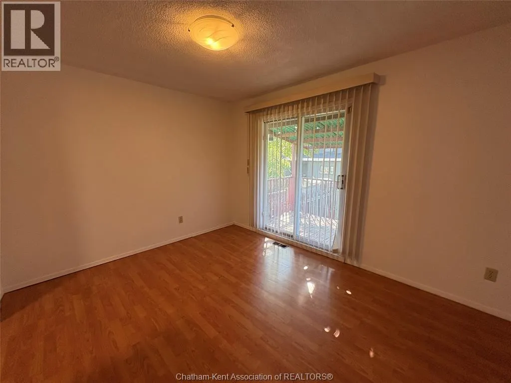 104 Randolf CRESCENT