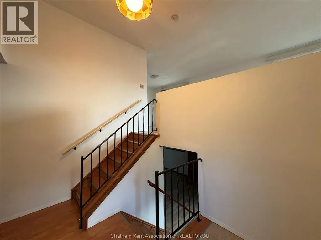 104 Randolf CRESCENT