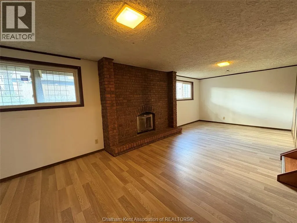 104 Randolf CRESCENT