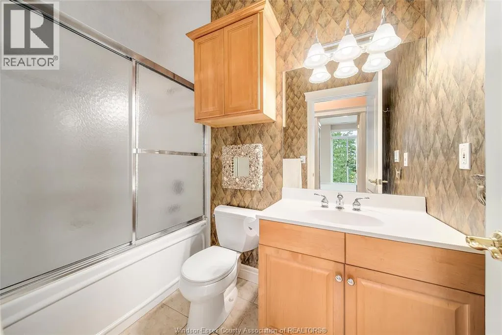 4955 RIVERSIDE DRIVE East Unit# 203