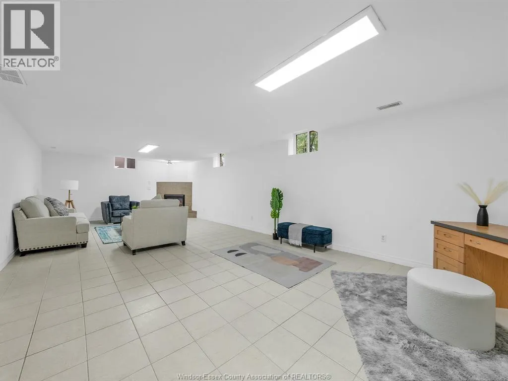 3648 INGLEWOOD Street