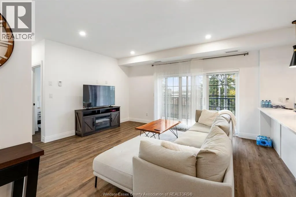 3817 Howard Ave AVENUE Unit# 317