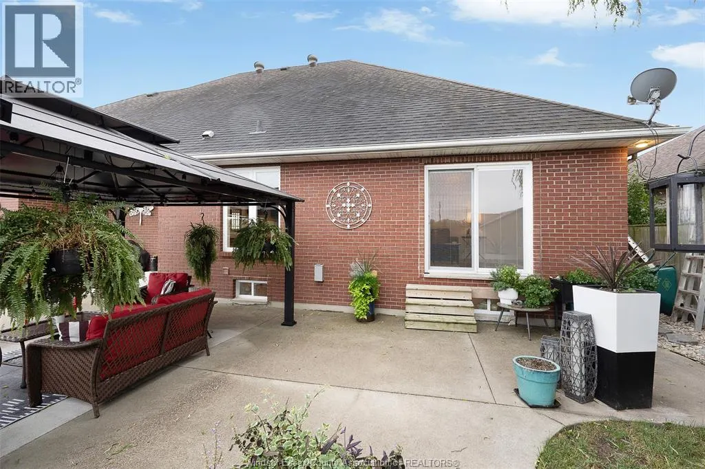 2739 LOMBARDY