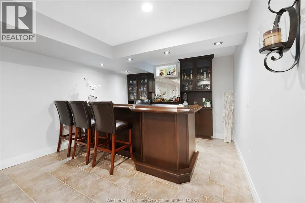 2739 LOMBARDY