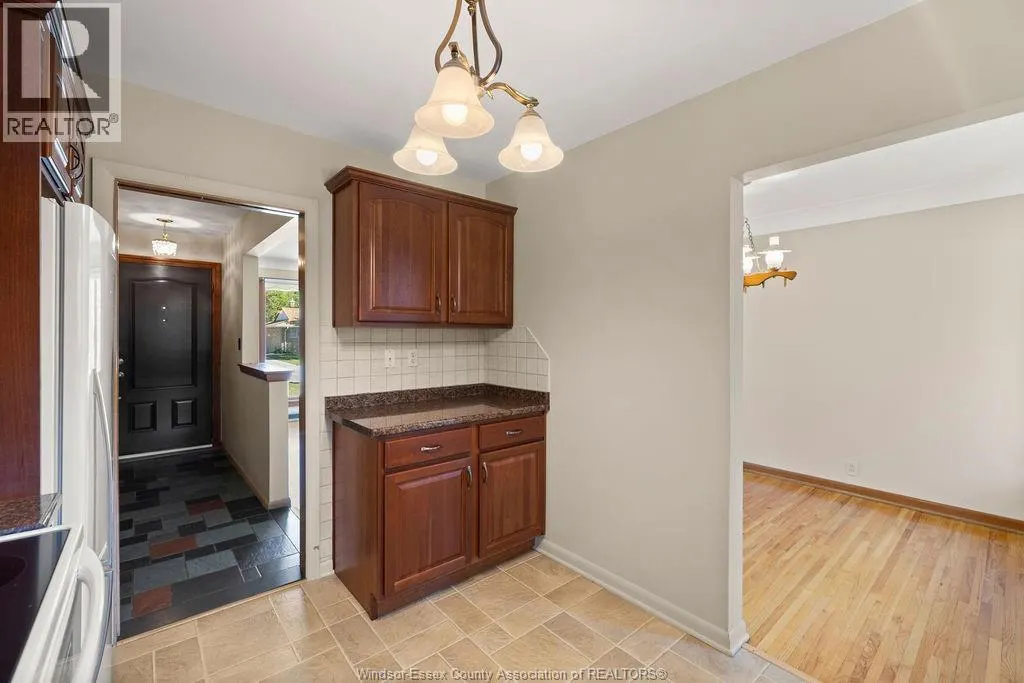 3955 MOUNT ROYAL DRIVE
