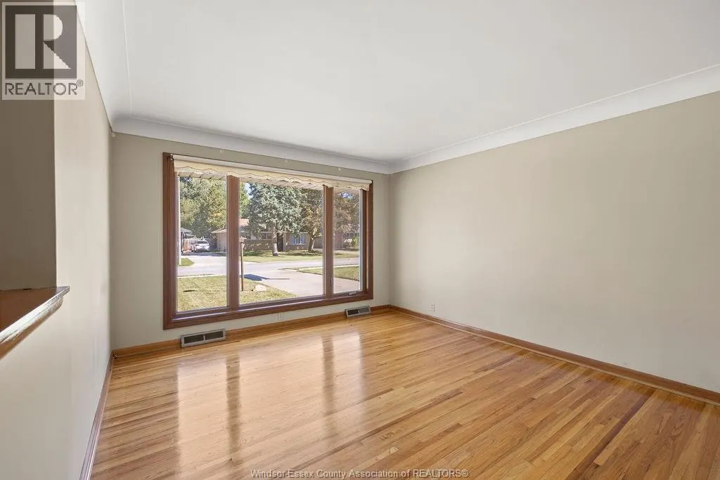 3955 MOUNT ROYAL DRIVE