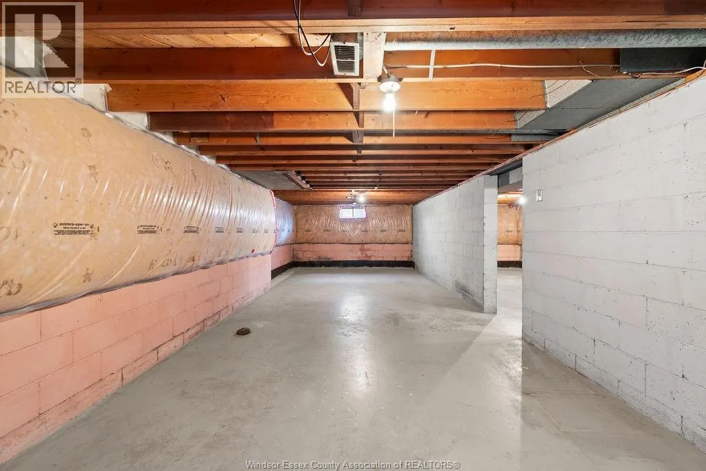 3955 MOUNT ROYAL DRIVE