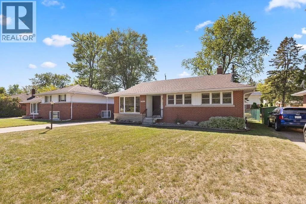 3955 MOUNT ROYAL DRIVE