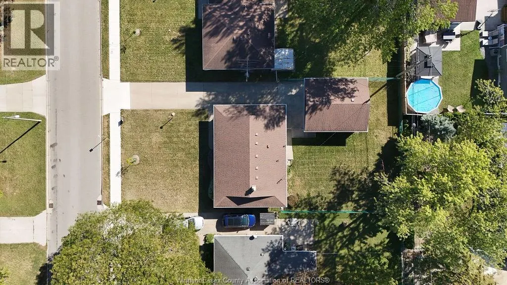 3955 MOUNT ROYAL DRIVE