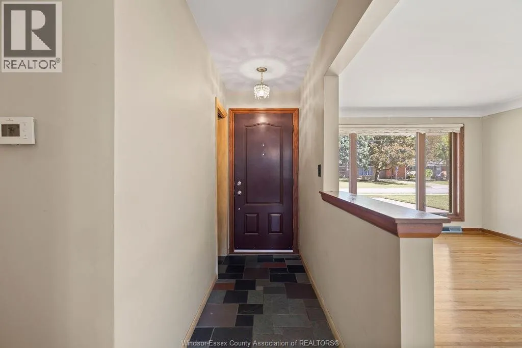 3955 MOUNT ROYAL DRIVE