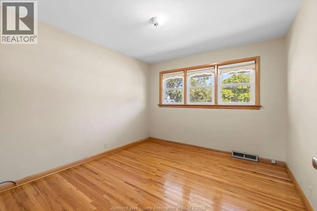 3955 MOUNT ROYAL DRIVE
