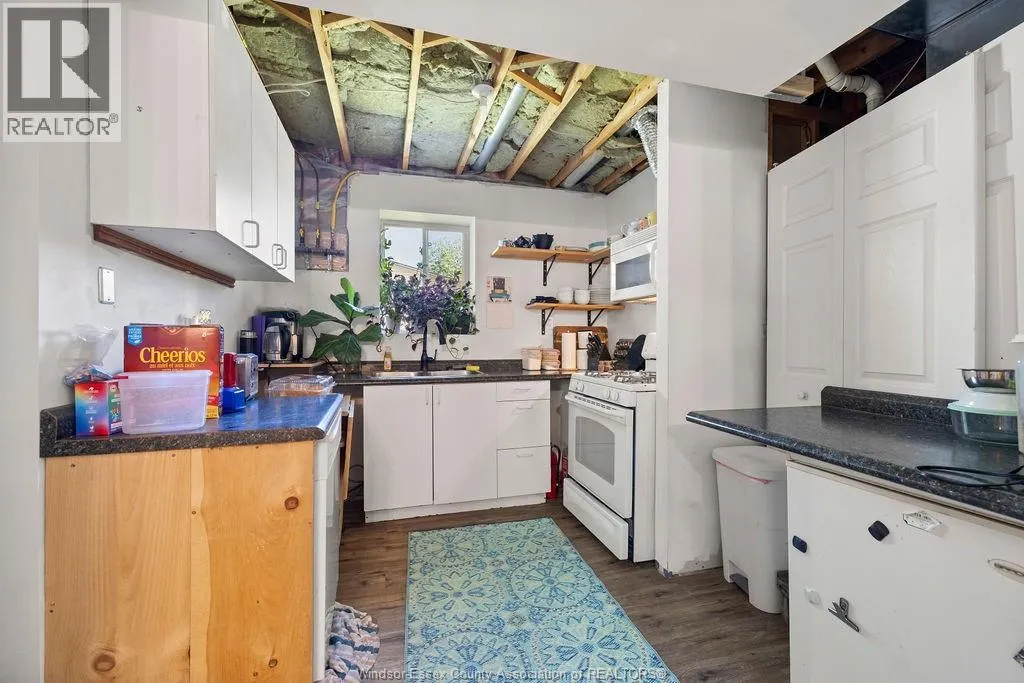 294 ERIEVIEW