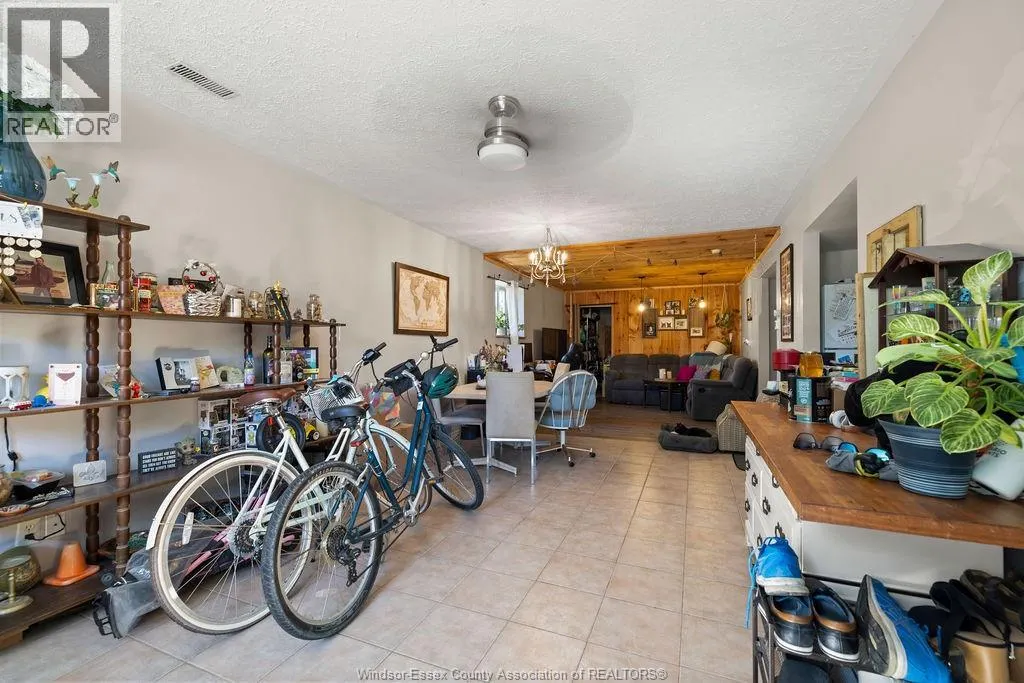 294 ERIEVIEW