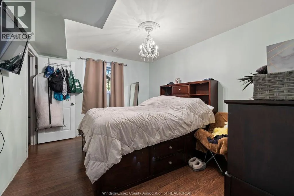 294 ERIEVIEW