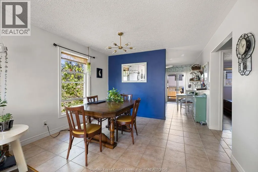294 ERIEVIEW