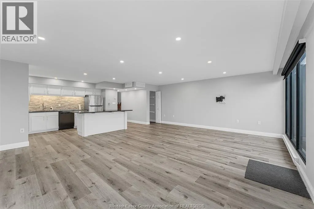 380 PELISSIER Unit# 1103