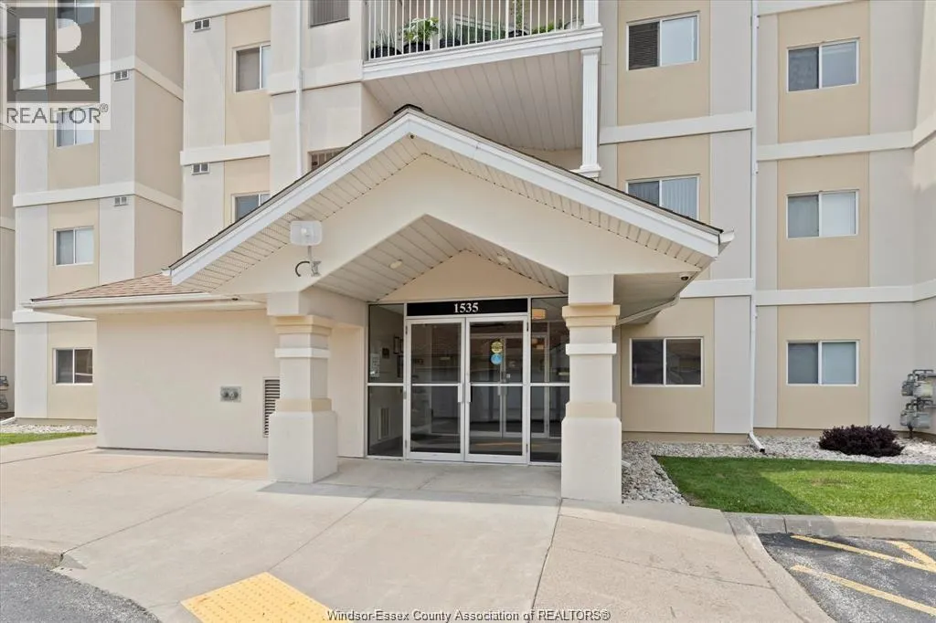 1535 GRAND MARAIS ROAD West Unit# 301