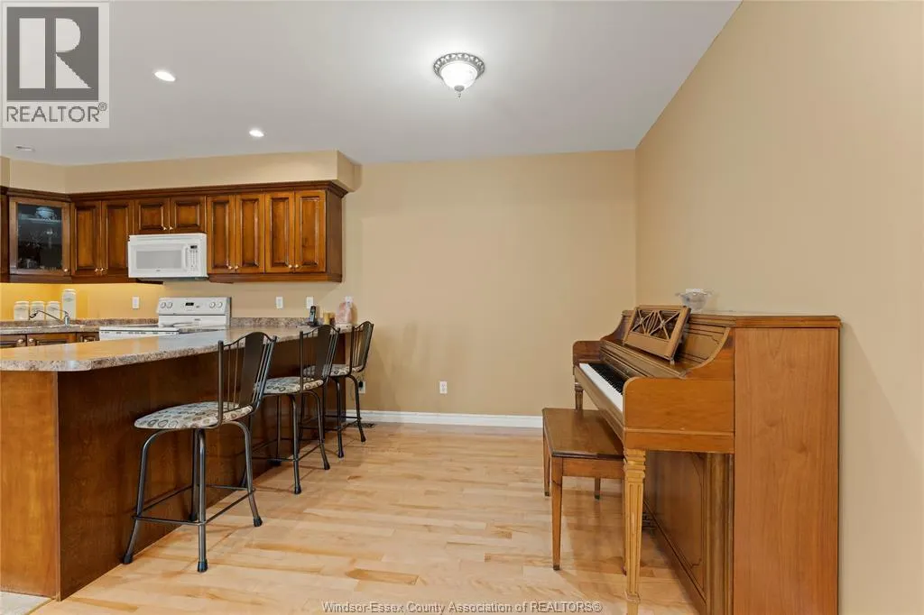 11255 TIMBER BAY CRESCENT