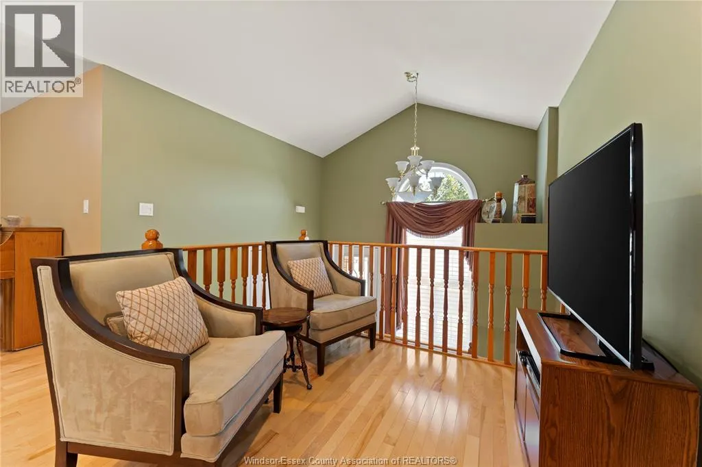 11255 TIMBER BAY CRESCENT