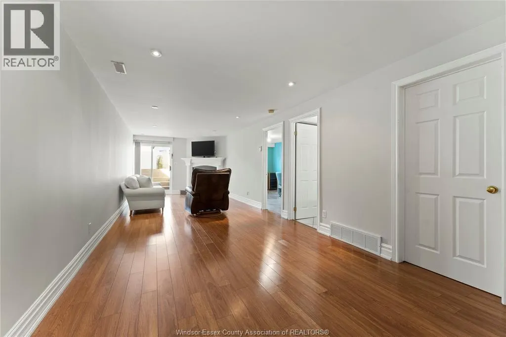 11255 TIMBER BAY CRESCENT