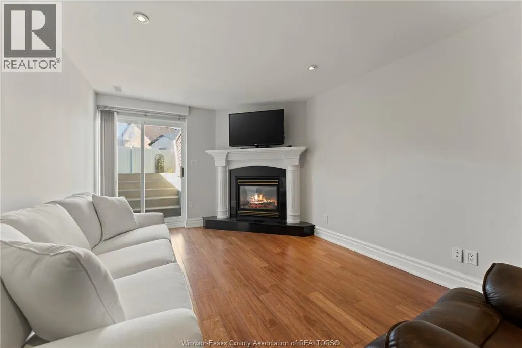 11255 TIMBER BAY CRESCENT