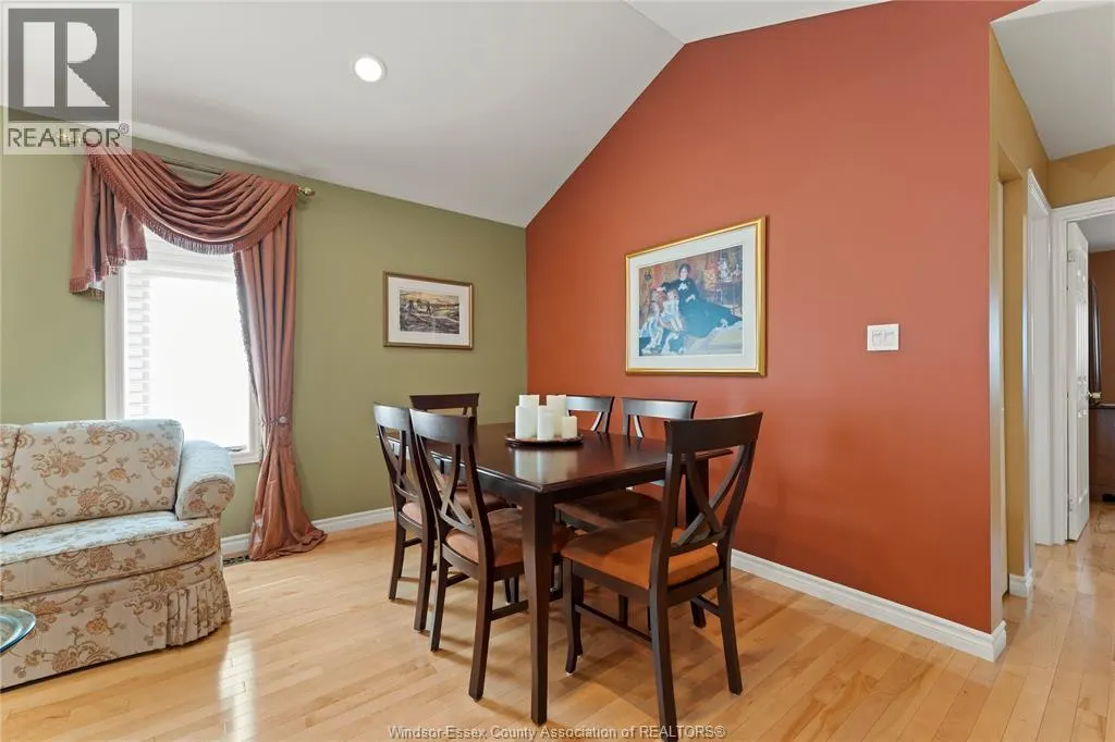 11255 TIMBER BAY CRESCENT