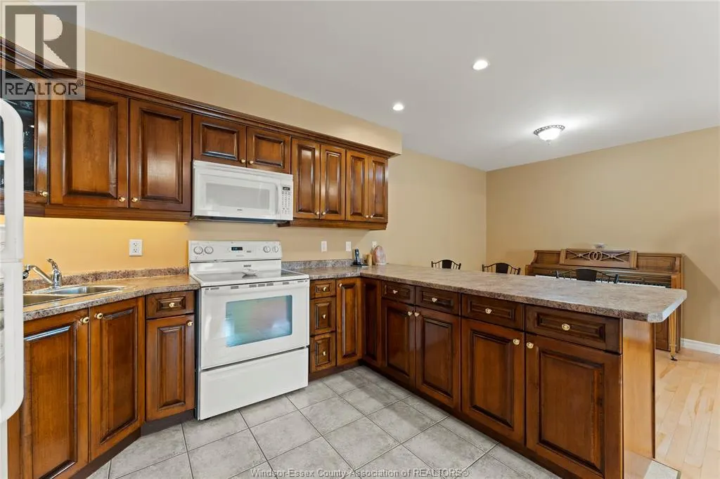 11255 TIMBER BAY CRESCENT